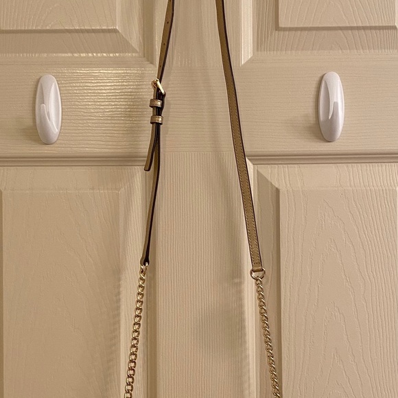 Michael Kors Gold Leather Smartphone Crossbody - Picture 8 of 10